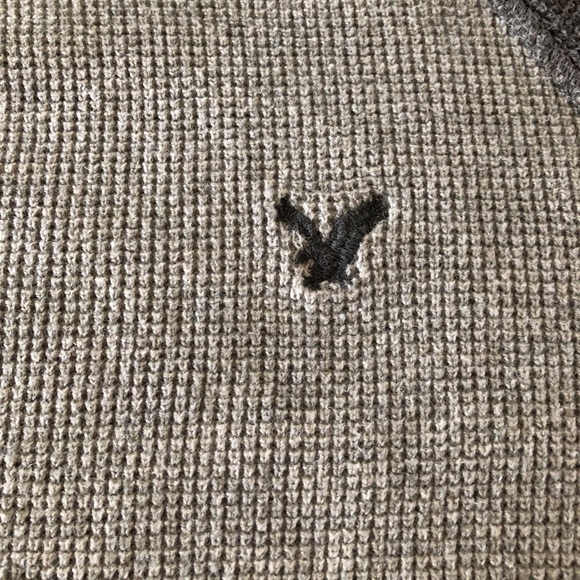 American Eagle Grey Sweater - Picture 4 of 4